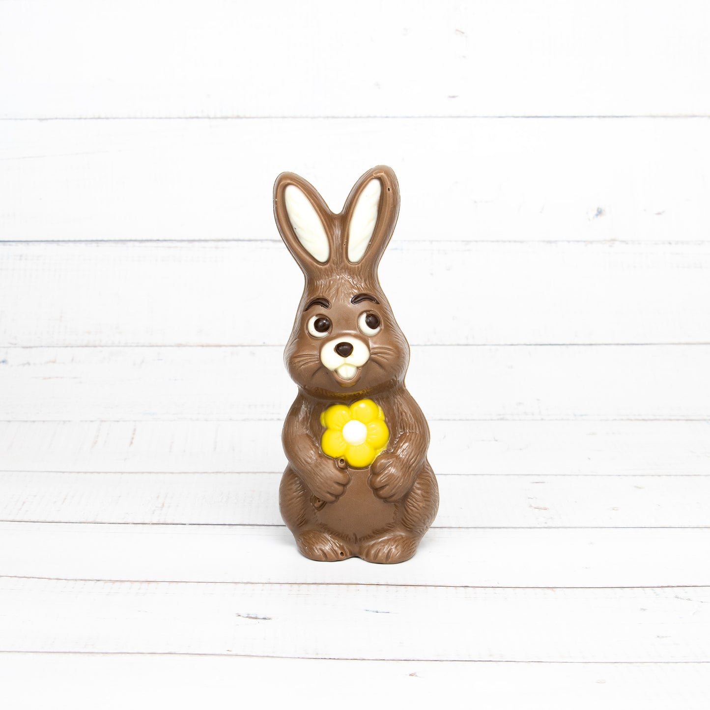 Osterhase mit Blume, 60g / 13cm